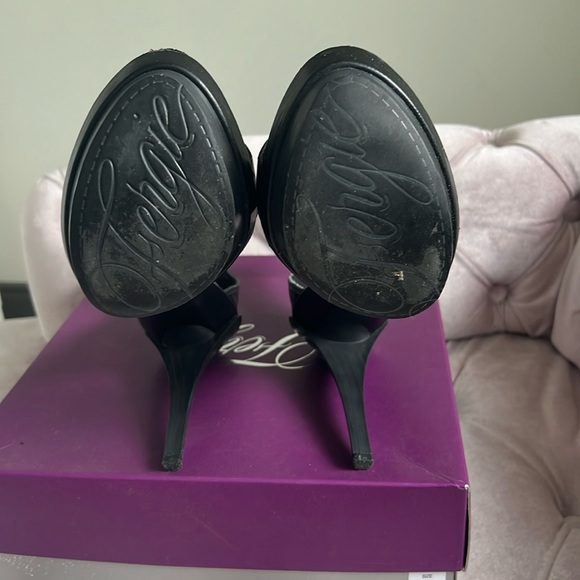 Platform Black Heels with Gold Accents - Picture 4 of 6